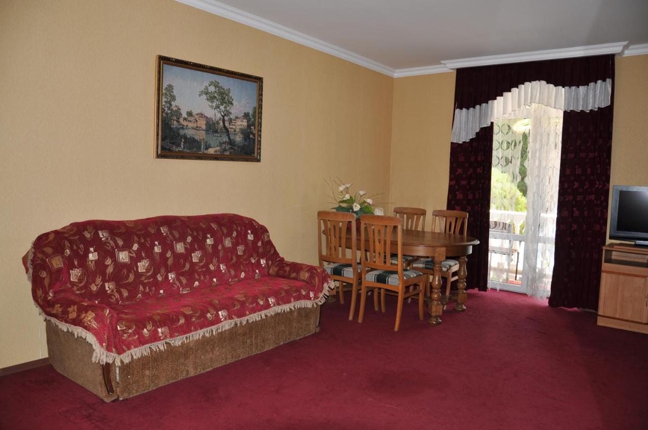 Гагрипш Курортный Комплекс Gagra Exterior photo