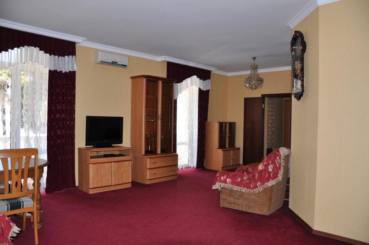 Гагрипш Курортный Комплекс Gagra Exterior photo